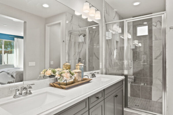 Madison Park Galveston Masterbath