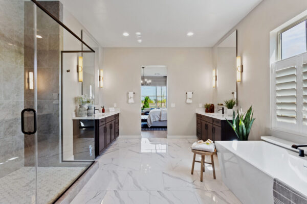 Gardeners Enclave Ocotillo primary bath full view