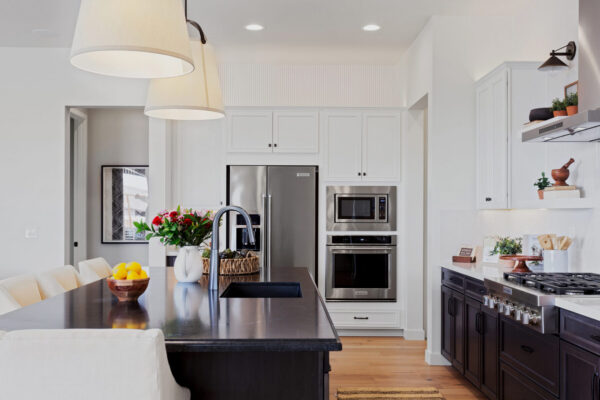 Gardeners Enclave Ocotillo model kitchen