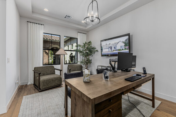 Hazelwood Model Office or Den space