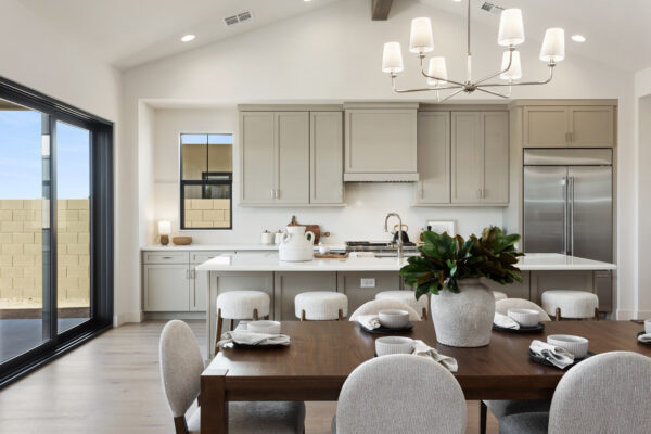 Hazelwood homesite 20 Barcelona Urban Farmhouse dining and kitchen