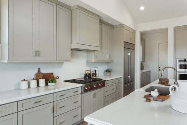 Hazelwood homesite 20 Barcelona Urban Farmhouse kitchen