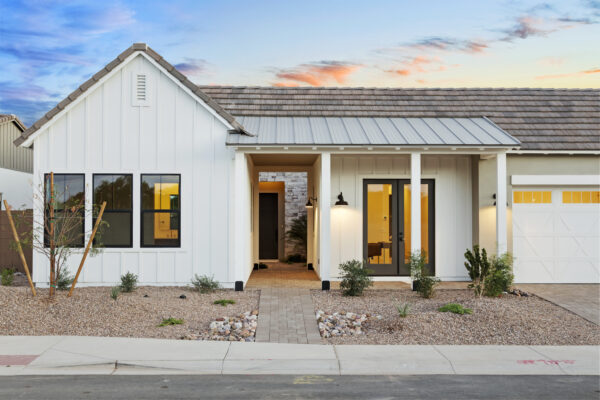 Hazelwood Homesite 19 Daviana Floor Plan Urban Farmhouse Elevation front yard