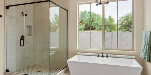 Preakness Estates Gallant Fox Main Bath Shower and Tub